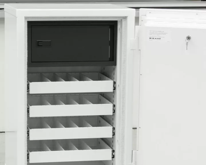 Fireproof data insert MI-400 and drawers for safes