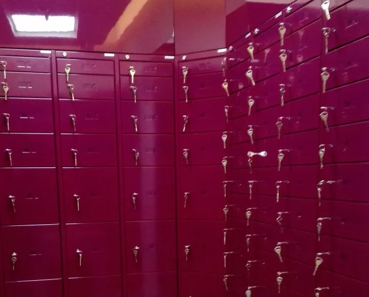 SLK-90 safe deposit lockers with electronic locking and custom colour